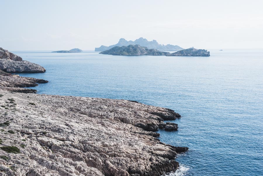 ile de jarre, ile de riou, ile calseraigne callelongue marseille
