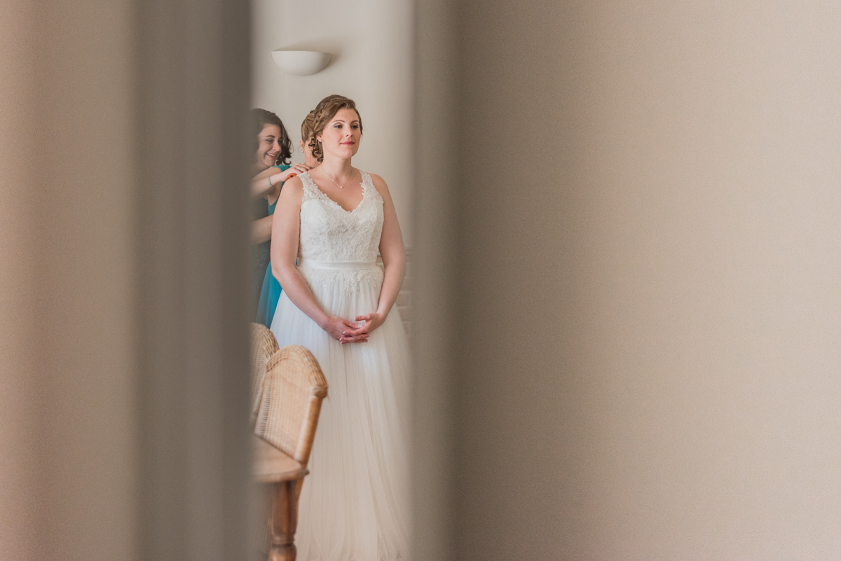 photographe mariage provence vaucluse domaine blanche fleur préparatif mariée robe demoiselle d honneur