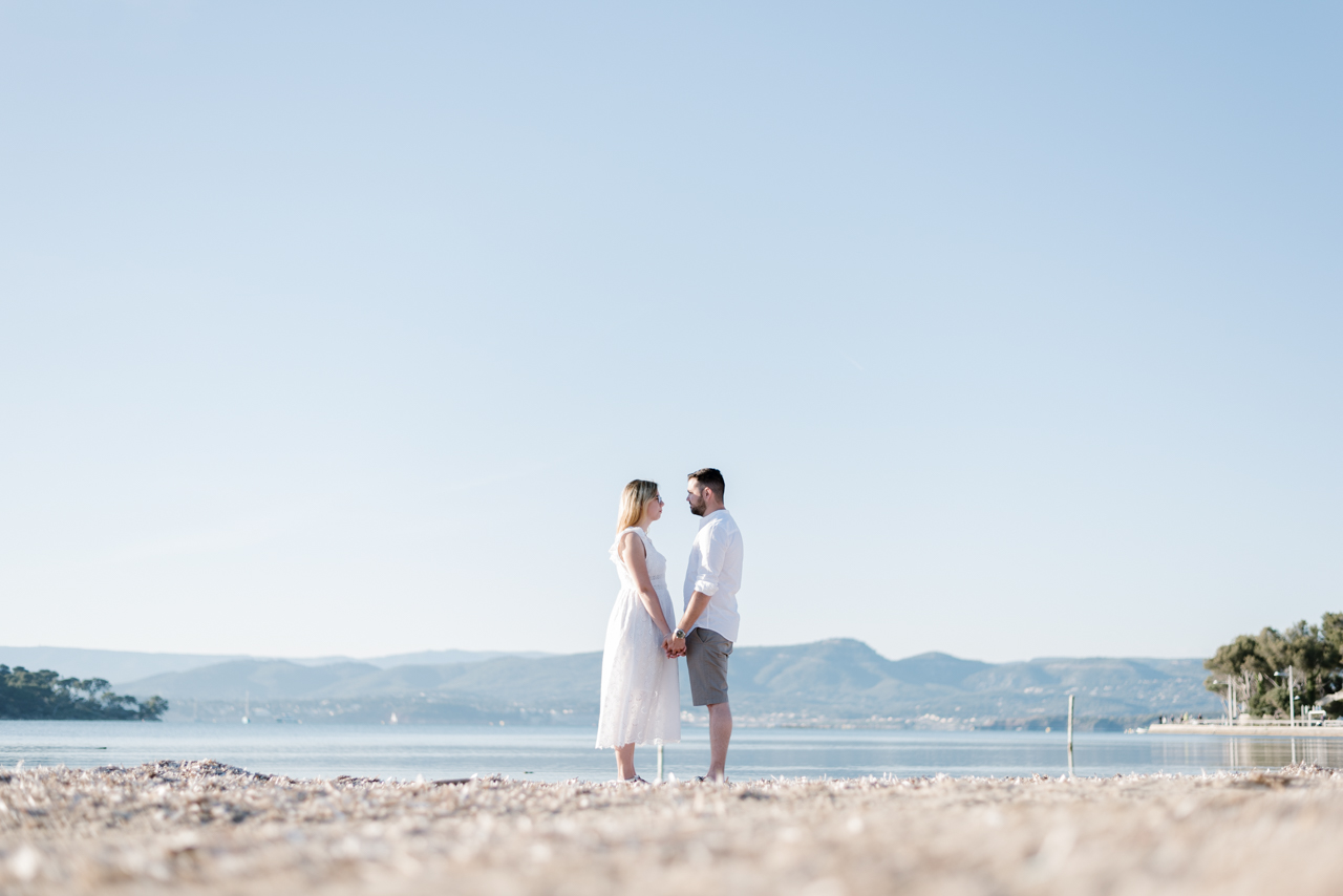 seance couple à la mer - kristian photos photographe de mariage dans le Var